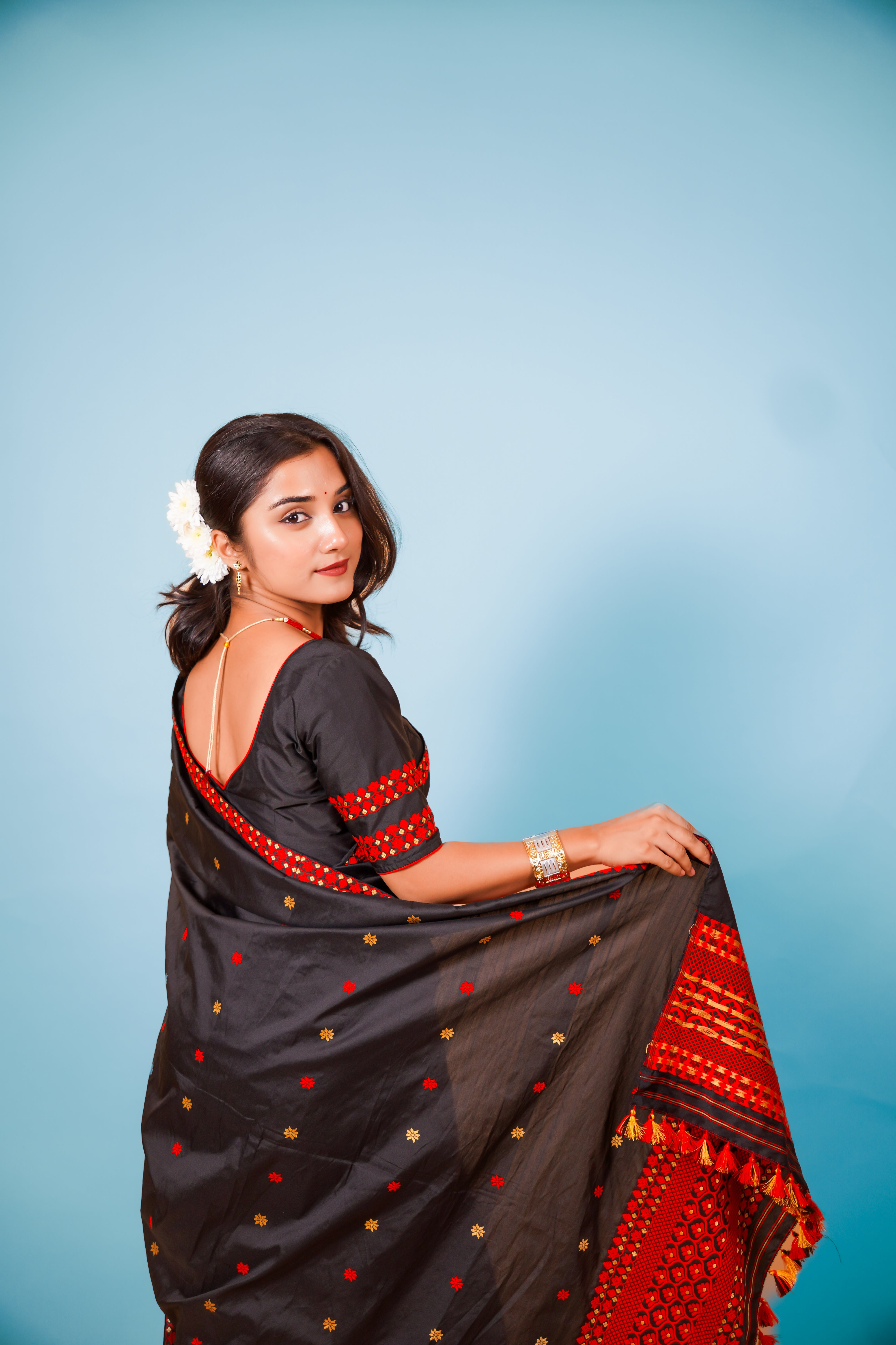 Assam Handmade Black & Red Mixed Pat Silk Mekhela Chador